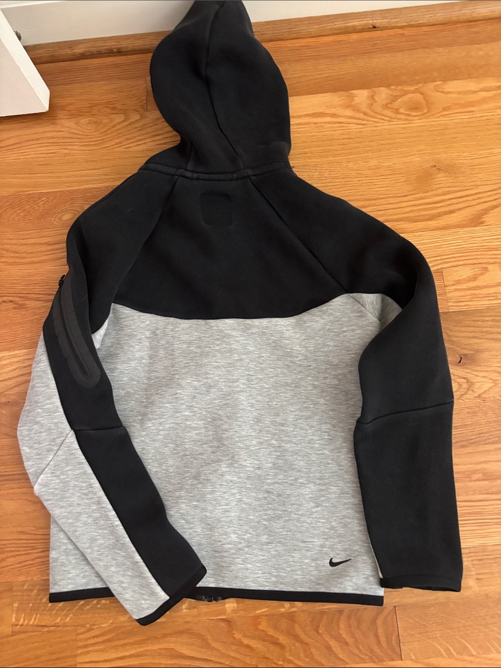 Nike Kids Black & Gray Hooded Zip-Up Sweatshirt - Picture 5 of 7